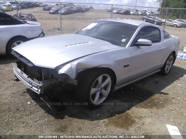 1ZVBP8CF4E5203127 - 2014 FORD MUSTANG GT SILVER photo 2