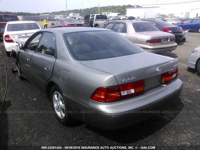 JT8BF28G3X0235120 - 1999 LEXUS ES 300 GRAY photo 3