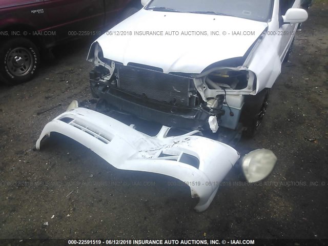 KL5JD56ZX5K162327 - 2005 SUZUKI FORENZA S WHITE photo 6