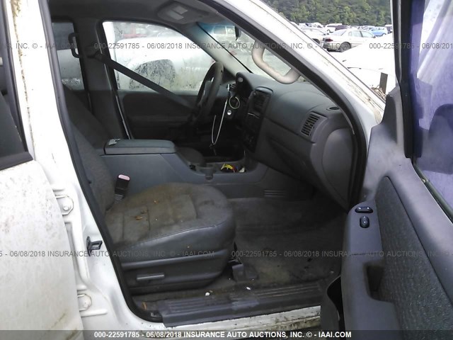 1FMZU62K83UB31005 - 2003 FORD EXPLORER XLS/XLS SPORT WHITE photo 5