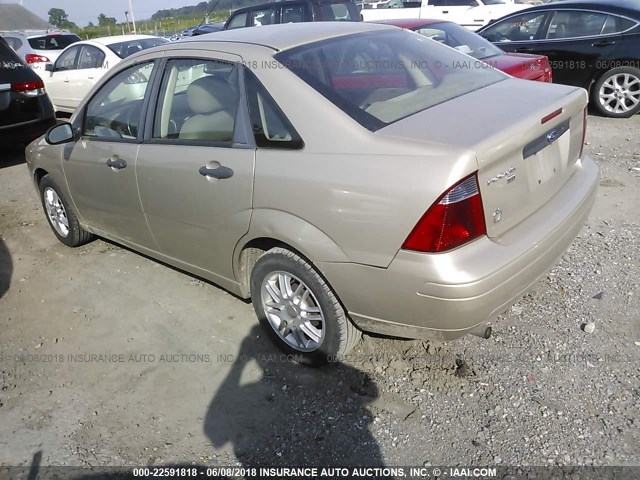 1FAHP34N07W159040 - 2007 FORD FOCUS ZX4/S/SE/SES 金色 照片 3