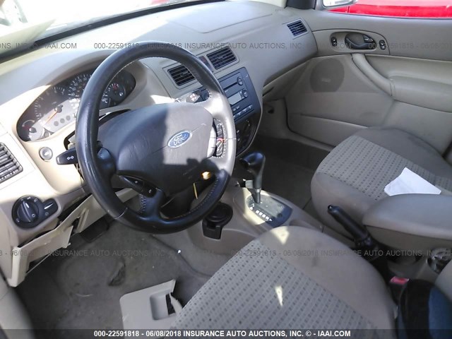 1FAHP34N07W159040 - 2007 FORD FOCUS ZX4/S/SE/SES 金色 照片 5