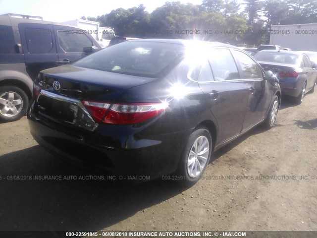 4T4BF1FK8FR508094 - 2015 TOYOTA CAMRY LE/XLE/SE/XSE BLACK photo 4