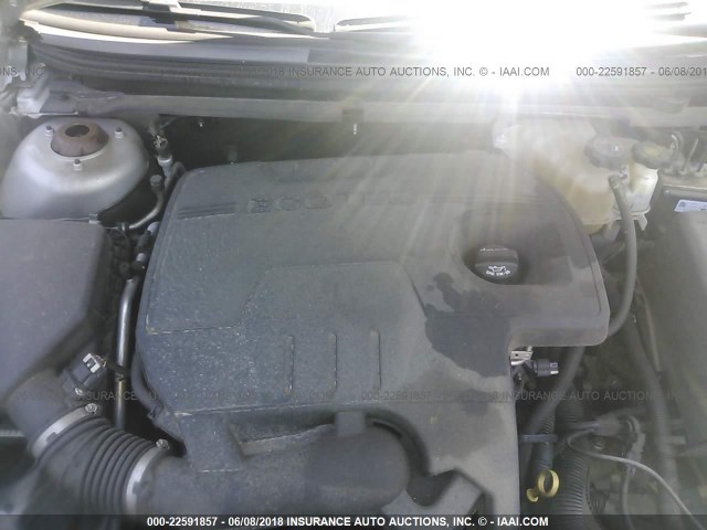 1G1ZB5E17BF243281 - 2011 CHEVROLET MALIBU LS 银色 照片 10