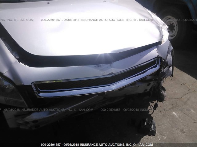 1G1ZB5E17BF243281 - 2011 CHEVROLET MALIBU LS 银色 照片 6