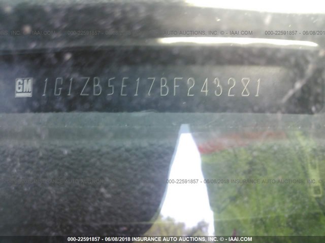 1G1ZB5E17BF243281 - 2011 CHEVROLET MALIBU LS 银色 照片 9