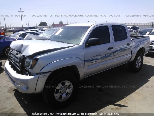 3TMJU4GN0AM099421 - 2010 TOYOTA TACOMA DOUBLE CAB PRERUNNER SILVER photo 2