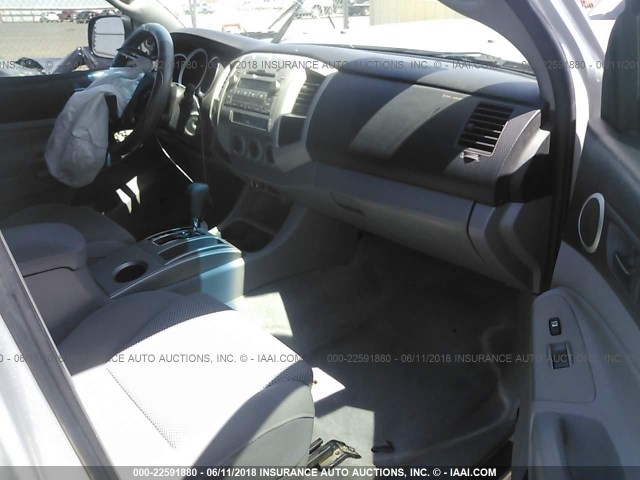 3TMJU4GN0AM099421 - 2010 TOYOTA TACOMA DOUBLE CAB PRERUNNER SILVER photo 5