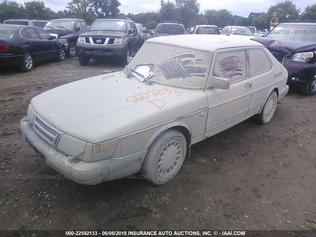 YS3AK36EXN2006489 - 1992 SAAB 900 S SILVER photo 2