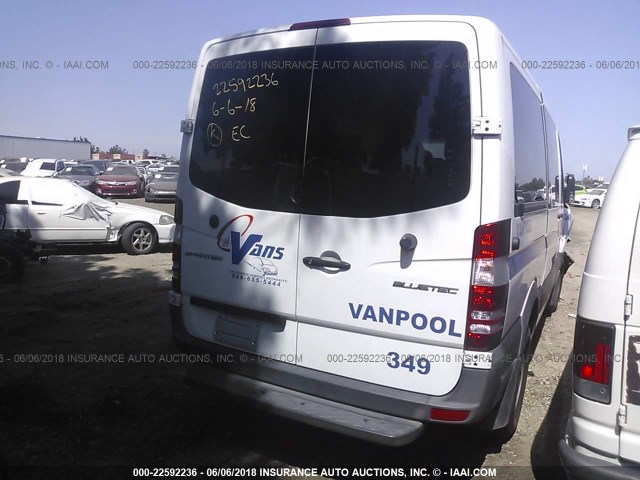 WDZPE7DCXE5937719 - 2014 MERCEDES-BENZ SPRINTER 2500 WHITE photo 4