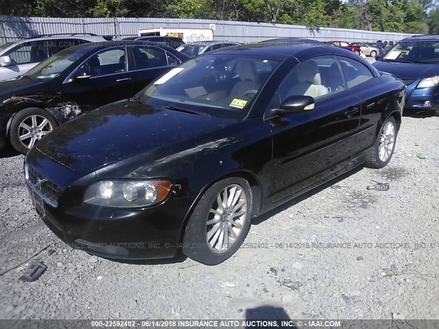 YV1MC68207J022497 - 2007 VOLVO C70 T5 BLACK photo 2