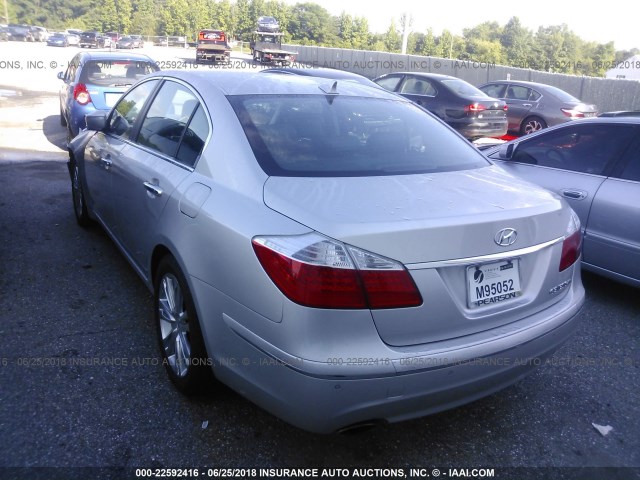 KMHGC4DF6AU107250 - 2010 HYUNDAI GENESIS 4.6L SILVER photo 3