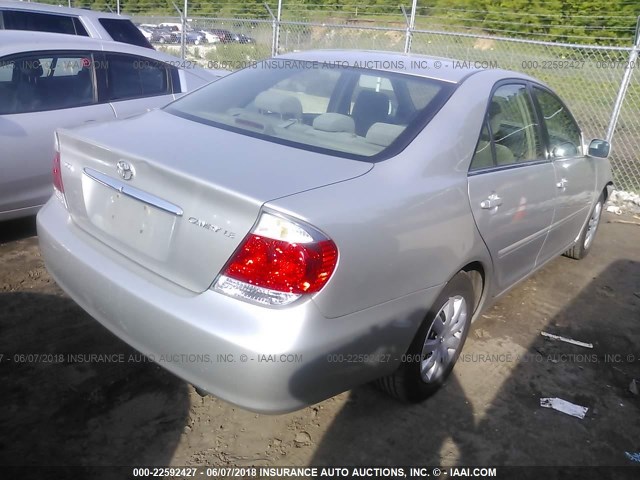4T1BE32K65U045661 - 2005 TOYOTA CAMRY LE/XLE/SE ვერცხლისფერი ფოტო 4