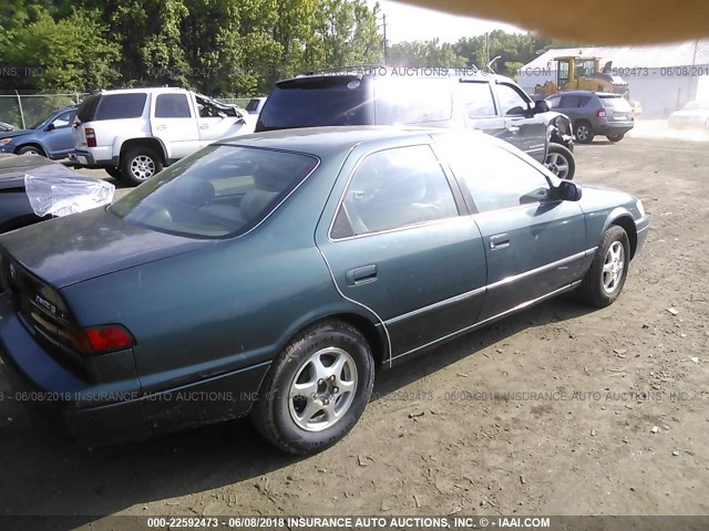 4T1BG22K2WU248410 - 1998 TOYOTA CAMRY CE/LE/XLE 绿色 照片 4