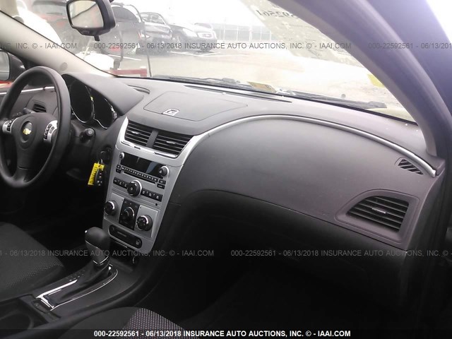 1G1ZC5EB1A4108877 - 2010 CHEVROLET MALIBU 1LT 灰色 照片 5