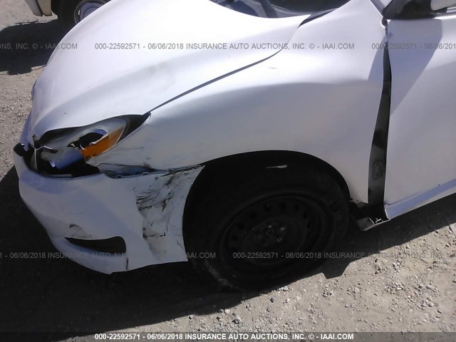2T1KU4EEXAC255576 - 2010 TOYOTA COROLLA MATRIX  WHITE photo 6