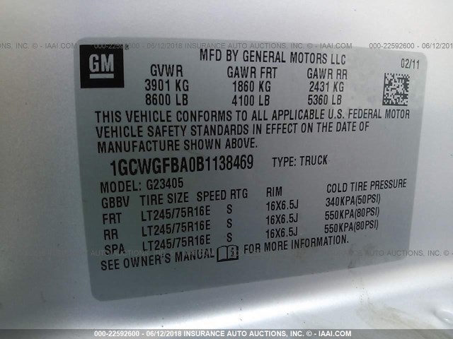 1GCWGFBA0B1138469 - 2011 CHEVROLET EXPRESS G2500  SILVER photo 9