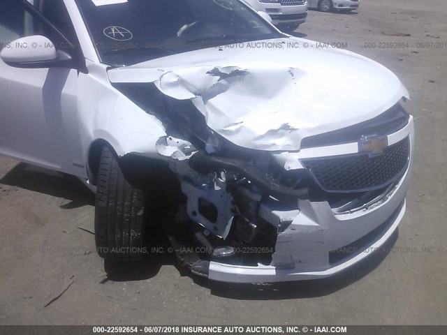 1G1PE5SB6E7318160 - 2014 CHEVROLET CRUZE LT WHITE photo 6