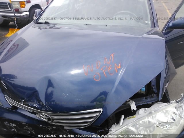 4T1BE32K56U120545 - 2006 TOYOTA CAMRY LE/XLE/SE ლურჯი ფოტო 10