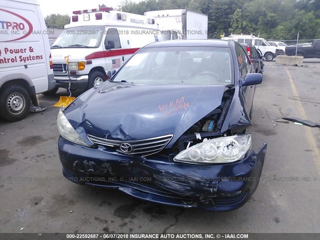4T1BE32K56U120545 - 2006 TOYOTA CAMRY LE/XLE/SE ლურჯი ფოტო 6