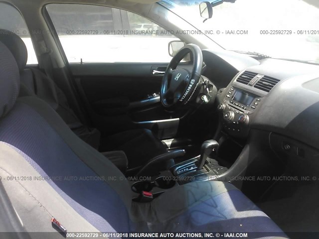 1HGCM563X7A226312 - 2007 HONDA ACCORD SE GRAY photo 5