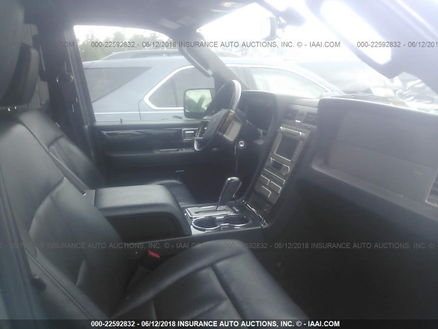 5LMJJ2J53AEJ04664 - 2010 LINCOLN NAVIGATOR 灰色 照片 5