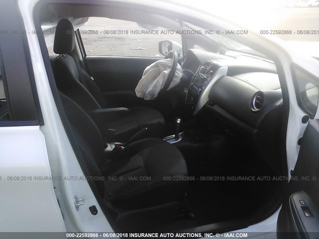 3N1CE2CPXFL369269 - 2015 NISSAN VERSA NOTE S/S PLUS/SV/SL/SR WHITE photo 5