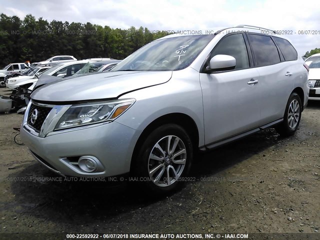 5N1AR2MM6DC601027 - 2013 NISSAN PATHFINDER S/SV/SL/PLATINUM 银色 照片 2