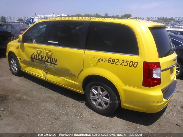 2A4RR5DG9BR739338 - 2011 CHRYSLER TOWN & COUNTRY TOURING YELLOW photo 3