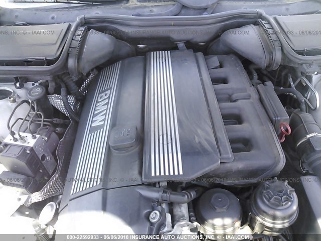 WBADT43471GF59956 - 2001 BMW 525 I AUTOMATIC SILVER photo 10