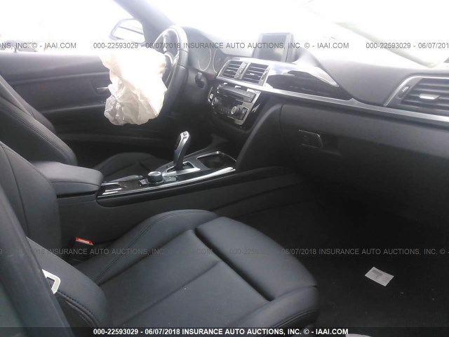 WBA8E5G51GNT94198 - 2016 BMW 320 XI Champagne photo 5