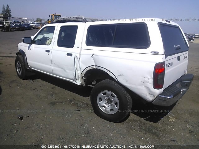 1N6ED27Y9YC397958 - 2000 NISSAN FRONTIER CREW CAB XE/CREW CAB SE WHITE photo 3