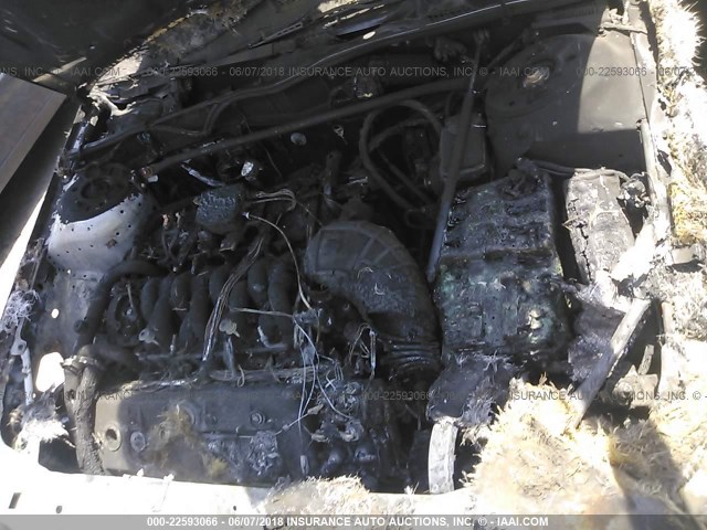 1LNLM97V7VY623871 - 1997 LINCOLN CONTINENTAL  白色 照片 10