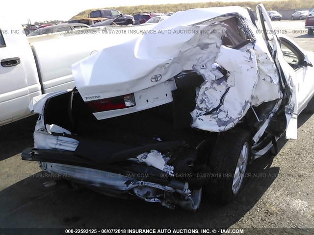JT2BF28K3Y0238390 - 2000 TOYOTA CAMRY LE/XLE Blanco foto 6