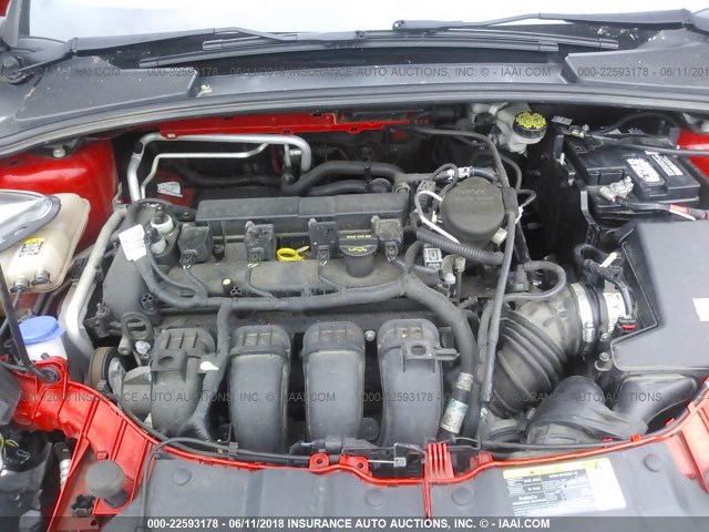 1FAHP3F28CL361574 - 2012 FORD FOCUS SE RED photo 10