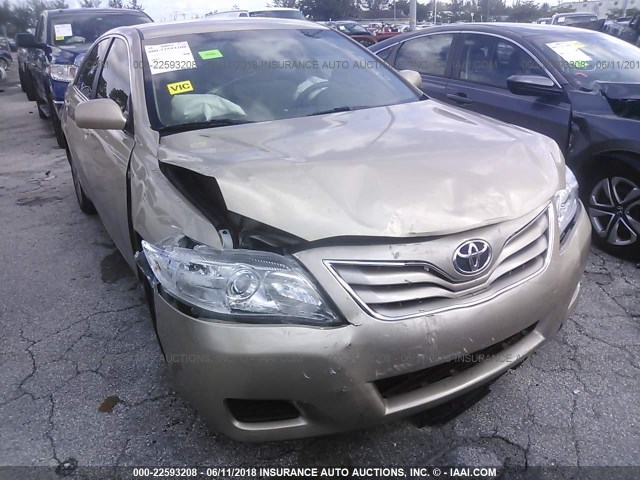 4T1BF3EK2BU653889 - 2011 TOYOTA CAMRY SE/LE/XLE ოქროსფერი ფოტო 6