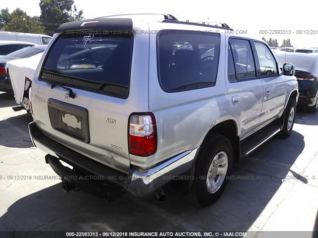 JT3GN86R010206056 - 2001 TOYOTA 4RUNNER SR5 SILVER photo 4