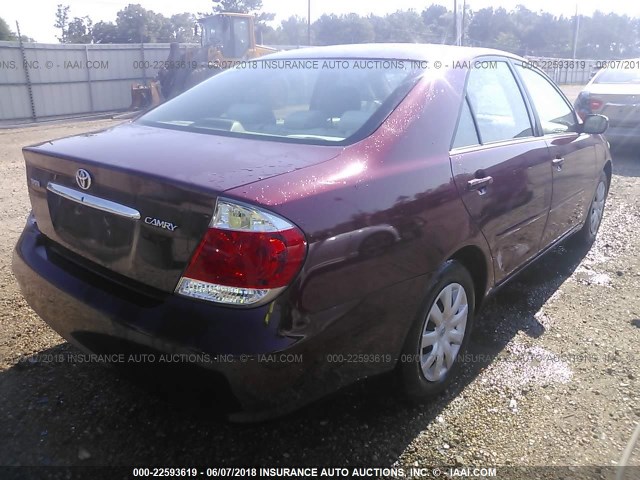 4T1BE32K45U395418 - 2005 TOYOTA CAMRY LE/XLE/SE მუქწითელი ფოტო 4