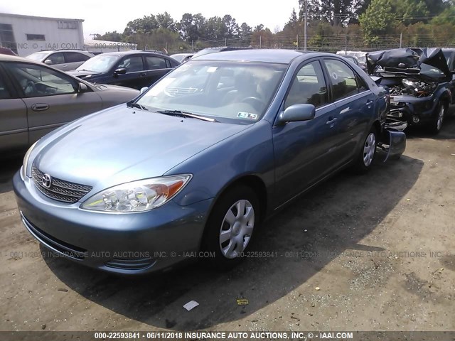 4T1BE32K32U539231 - 2002 TOYOTA CAMRY LE/XLE/SE ლურჯი ფოტო 2