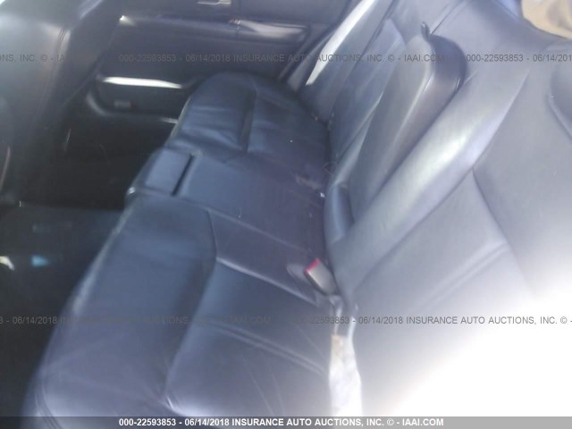 2LNBL8EV2BX754049 - 2011 LINCOLN TOWN CAR EXECUTIVE L BLACK photo 8