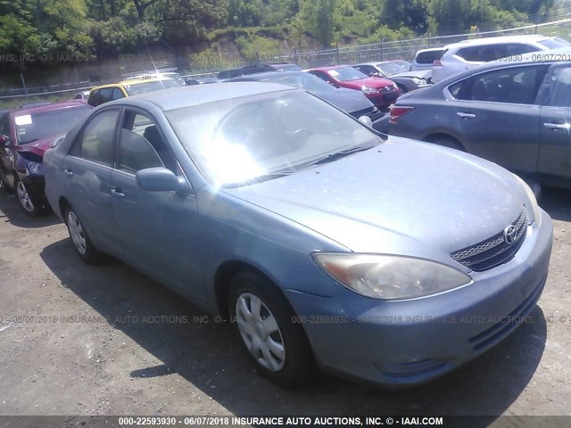4T1BE32K03U657688 - 2003 TOYOTA CAMRY LE/XLE/SE ნაცრისფერი ფოტო 1