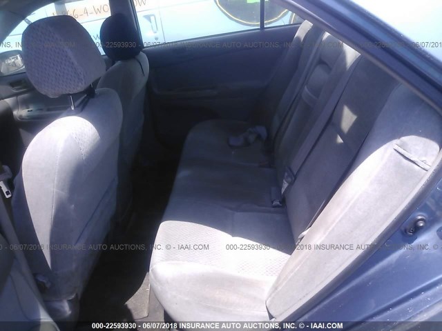4T1BE32K03U657688 - 2003 TOYOTA CAMRY LE/XLE/SE ნაცრისფერი ფოტო 8