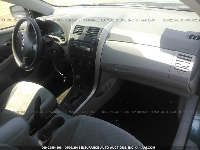 JTDBL40E299088755 - 2009 TOYOTA COROLLA LE/XLE GREEN photo 5