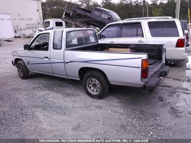 1N6SD16S9PC395653 - 1993 NISSAN TRUCK KING CAB SILVER photo 3