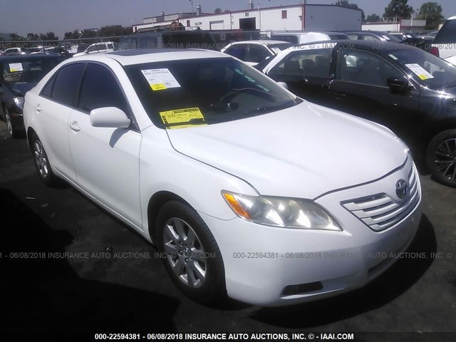 JTNBK46K283035258 - 2008 TOYOTA CAMRY LE/XLE/SE 白色 照片 1