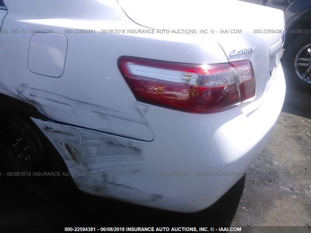 JTNBK46K283035258 - 2008 TOYOTA CAMRY LE/XLE/SE 白色 照片 6
