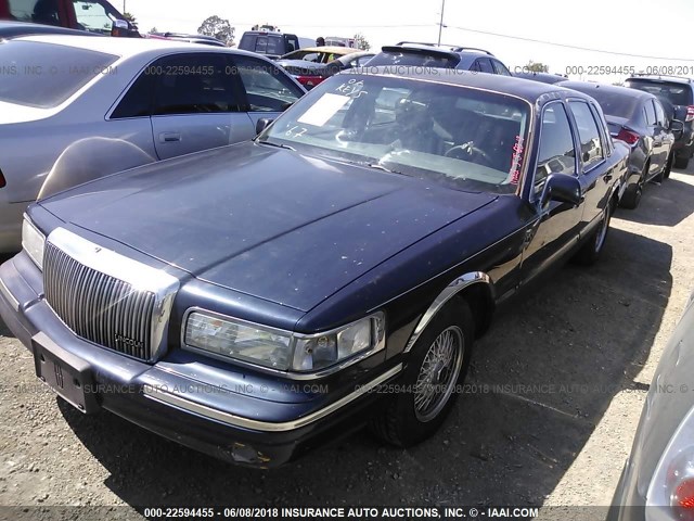 1LNLM82W8VY691512 - 1997 LINCOLN TOWN CAR SIGNATURE/TOURING BLUE photo 2