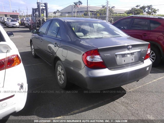 JTDBF32KX40153823 - 2004 TOYOTA CAMRY LE/XLE GRAY photo 3