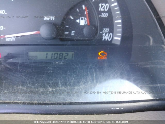 JTDBF32KX40153823 - 2004 TOYOTA CAMRY LE/XLE GRAY photo 7