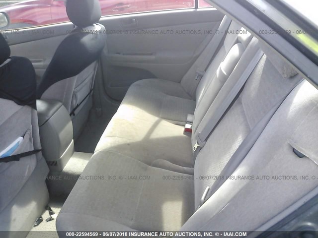 JTDBF32KX40153823 - 2004 TOYOTA CAMRY LE/XLE GRAY photo 8